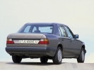 Mercedes 200 series W 124