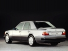 Mercedes 200 series W 124