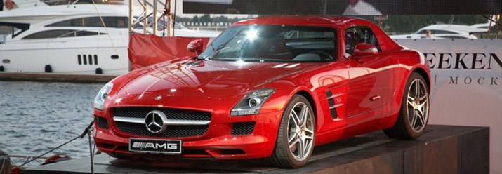 �������� SLS AMG �������� ����� ������������ ����������